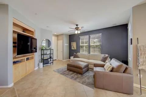 8151 Carlisle Way, Vallejo, CA 94591 photo 4