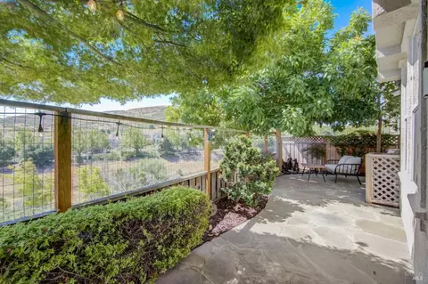 8151 Carlisle Way, Vallejo, CA 94591 photo 2