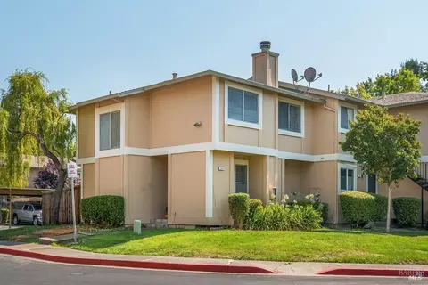 1313 Gold Way, Rohnert Park, CA 94928