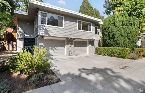 123-125 Meernaa Ave, Fairfax, CA 94930