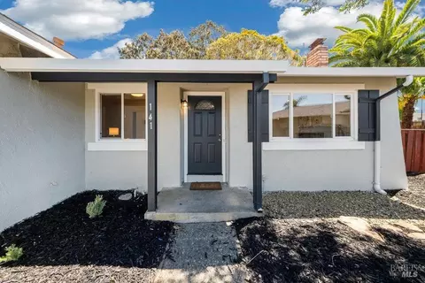 141 Inverness Dr, Vallejo, CA 94589 photo 3