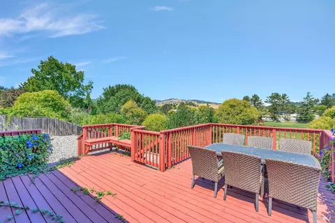 279 Devon Dr, San Rafael, CA 94903 photo 8
