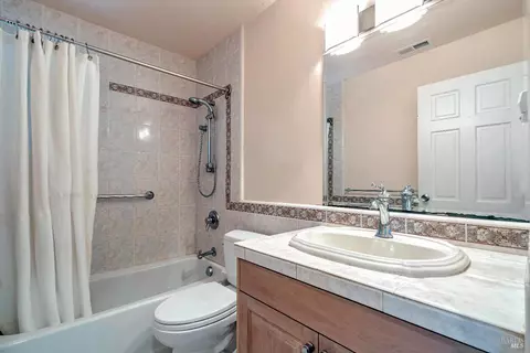 279 Devon Dr, San Rafael, CA 94903 photo 6