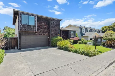 1942 Winchester Pl, Fairfield, CA 94533
