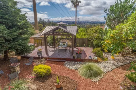 1355 Hale St, Vallejo, CA 94591 photo 32