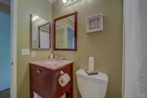 1355 Hale St, Vallejo, CA 94591 photo 21