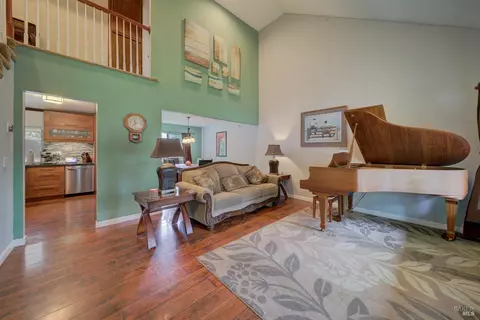 1355 Hale St, Vallejo, CA 94591 photo 3