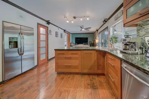 1355 Hale St, Vallejo, CA 94591 photo 8