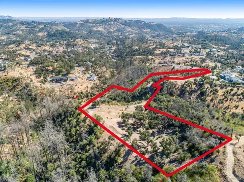 1600 Redwood Hill Rd, Santa Rosa, CA 95404