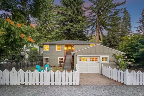 20285 Alder Rd, Monte Rio, CA 95462
