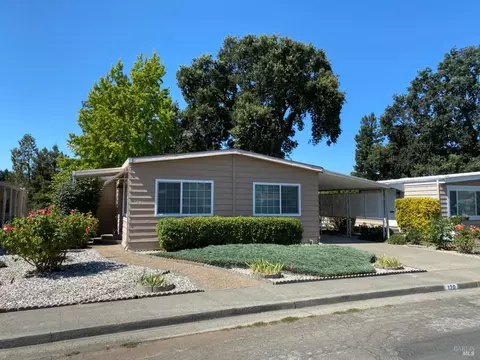 120 Westgate Cir, Santa Rosa, CA 95401