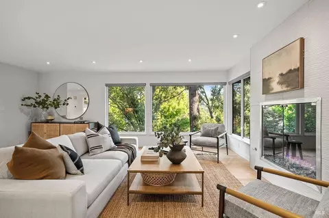 9 Amberwood Ln, San Anselmo, CA 94960