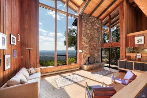 4000 Ridge Oaks Rd, Geyserville, CA 95441
