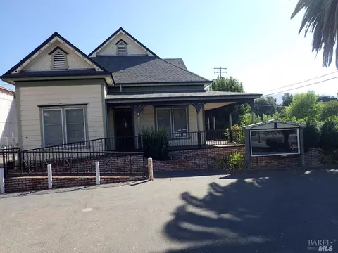 114 Lake St, Cloverdale, CA 95425