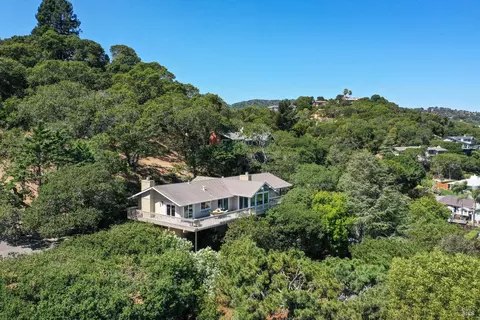 23 Peacock Dr, San Rafael, CA 94901