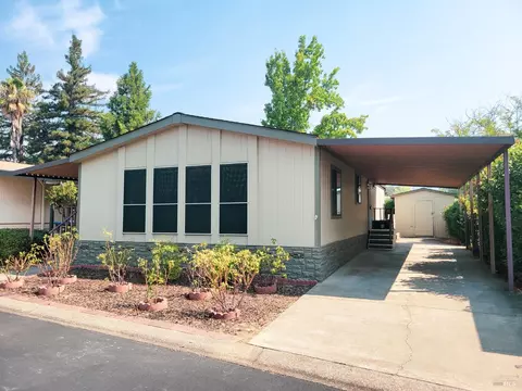 50 Rancho Grande Dr, Ukiah, CA 95482