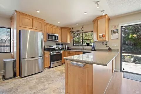 340 Pacer Ct, Vallejo, CA 94591 photo 9
