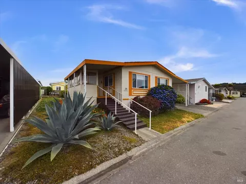 73 Sunshine Way, Eureka, CA 95503 photo 3