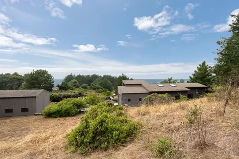 225 Headlands Close Rd, The Sea Ranch, CA 95497