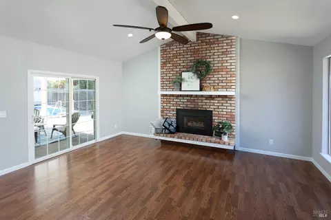855 Merryfield Dr, Dixon, CA 95620 photo 22
