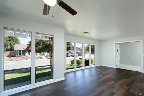 855 Merryfield Dr, Dixon, CA 95620 photo 5