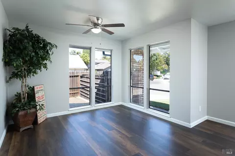 855 Merryfield Dr, Dixon, CA 95620 photo 9