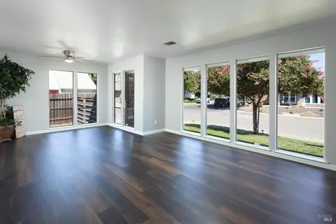 855 Merryfield Dr, Dixon, CA 95620 photo 6