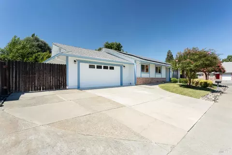 855 Merryfield Dr, Dixon, CA 95620 photo 3