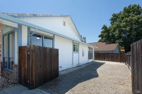 855 Merryfield Dr, Dixon, CA 95620 photo 46