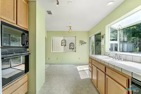 51 Shoal Dr E, Vallejo, CA 94591 photo 13