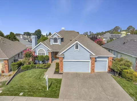 1079 Elsbree Ln, Windsor, CA 95492