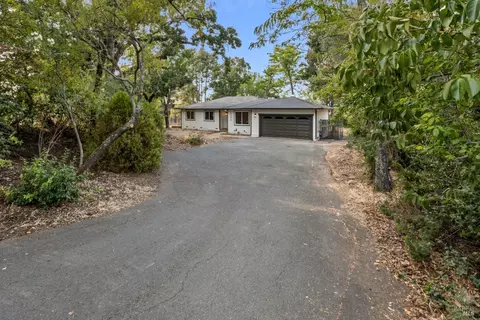 2234 Linwood Ave, Santa Rosa, CA 95404