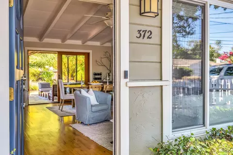 372 W Macarthur St, Sonoma, CA 95476