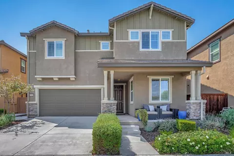 5043 Karrington Rd, Rohnert Park, CA 94928