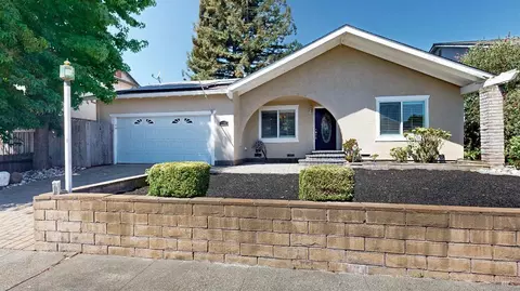 1707 Caracas Ct, Petaluma, CA 94954