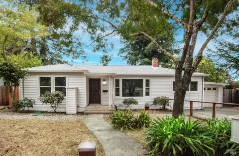 3014 Claremont Dr, Santa Rosa, CA 95405