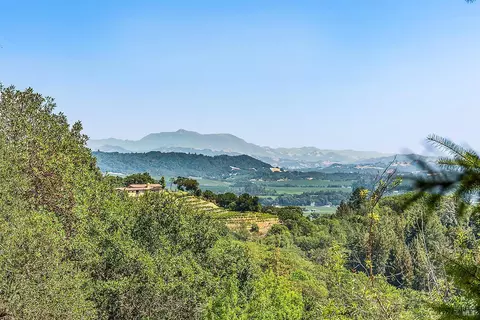 5247 W Dry Creek Rd, Healdsburg, CA 95448