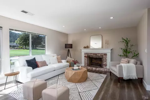 7708 Pythian Ct, Santa Rosa, CA 95409