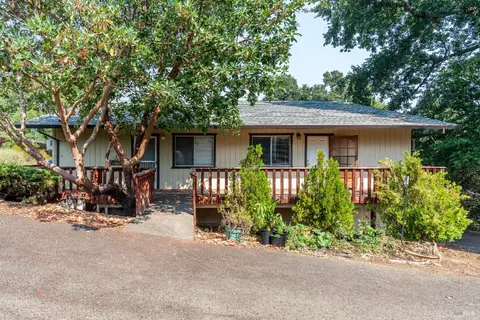 2283 S Dora St, Ukiah, CA 95482