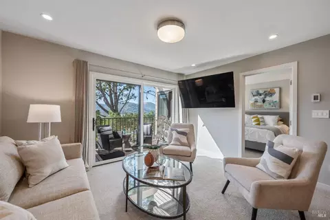 606 Via Casitas Dr, Greenbrae, CA 94904