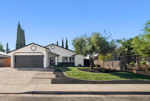 1761 Gateway Dr, Oakley, CA 94561