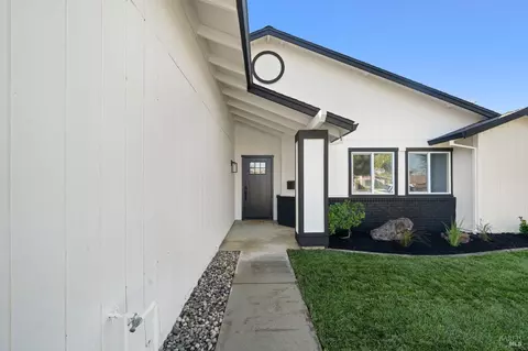 1761 Gateway Dr, Oakley, CA 94561 photo 3