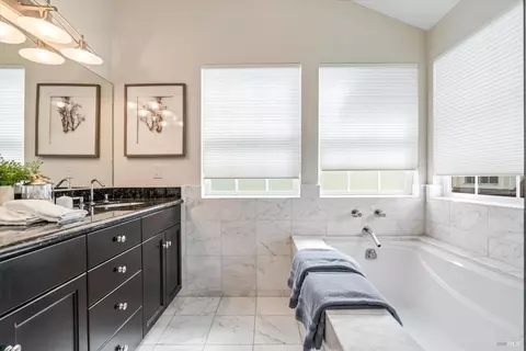 537 Laurel St, Petaluma, CA 94952 photo 19