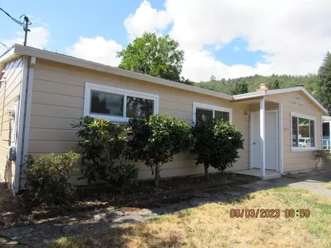 203 Faull Ave, Ukiah, CA 95482