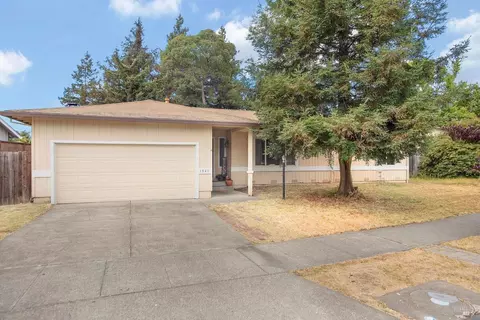 1845 Peterson Ln, Santa Rosa, CA 95403