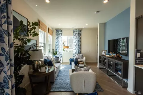 29712 Hansen St, Hayward, CA 94544 photo 3