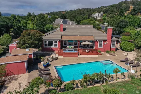 15 Saddle Wood Dr, Novato, CA 94945