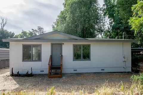 18087-18085 Riverside Dr, Sonoma, CA 95476