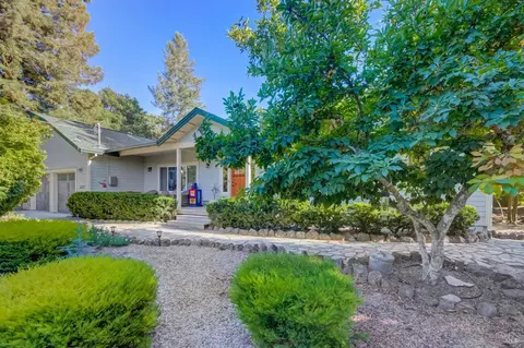 207 Sparkes Rd, Sebastopol, CA 95472