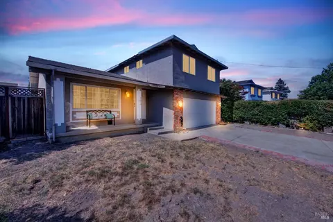 6674 Ebensburg Ln, Dublin, CA 94568